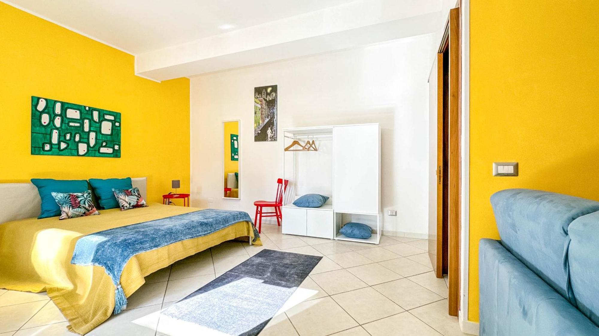 Livingapple Apartment Scauri  Bagian luar foto