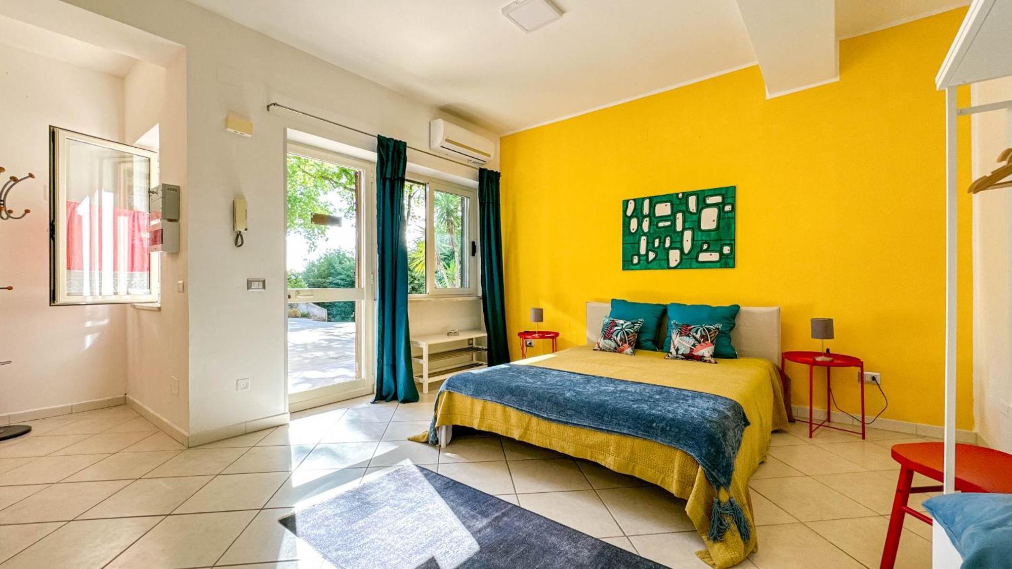 Livingapple Apartment Scauri  Bagian luar foto