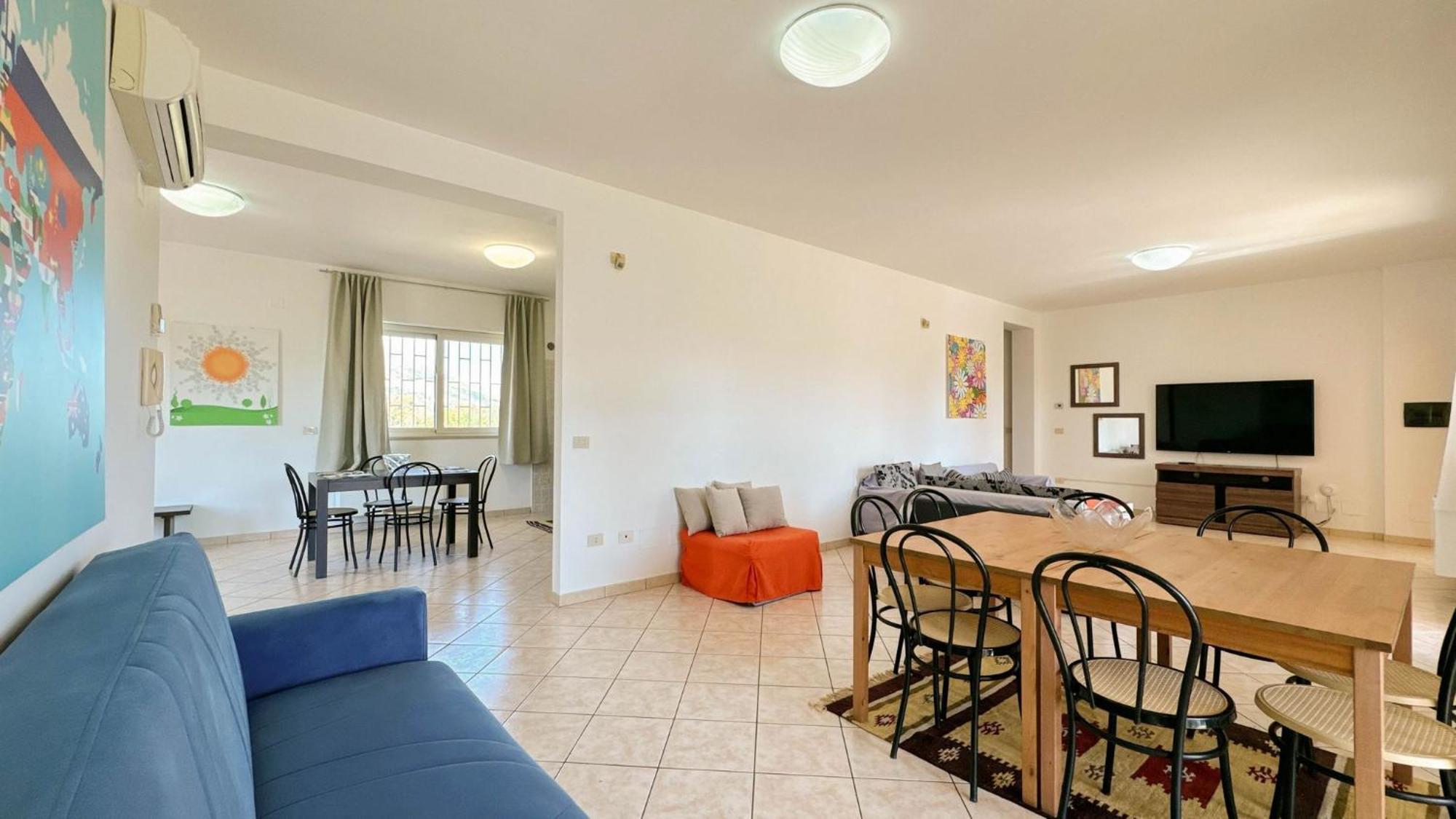 Livingapple Apartment Scauri  Bagian luar foto