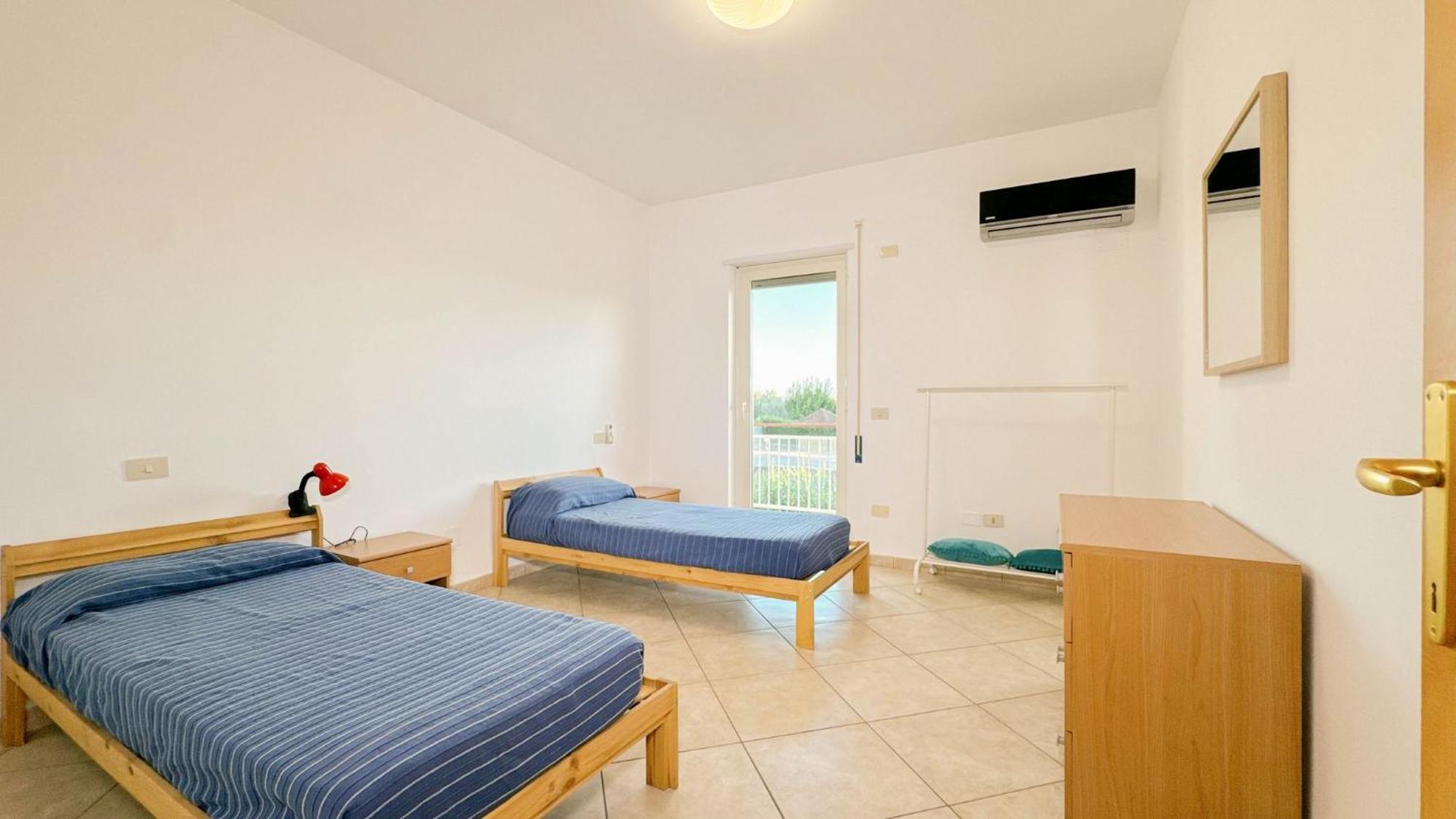 Livingapple Apartment Scauri  Bagian luar foto